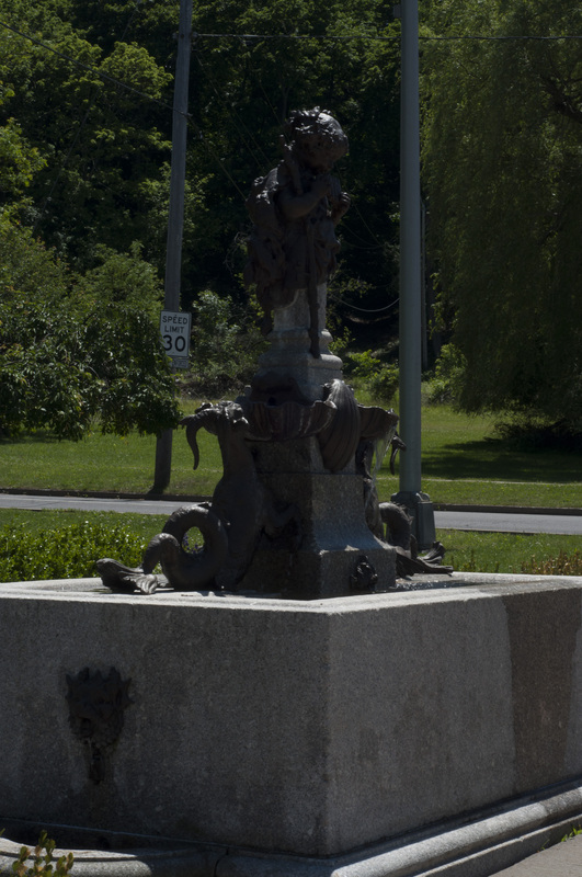 Photograph of Swan Fountain - AO-00080-003.jpg