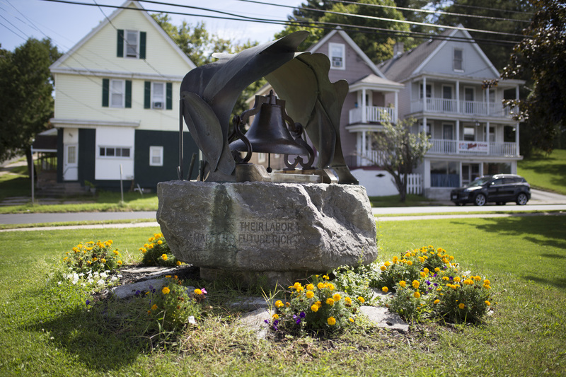Photograph of Bell Monument - AO-00084-007.jpg