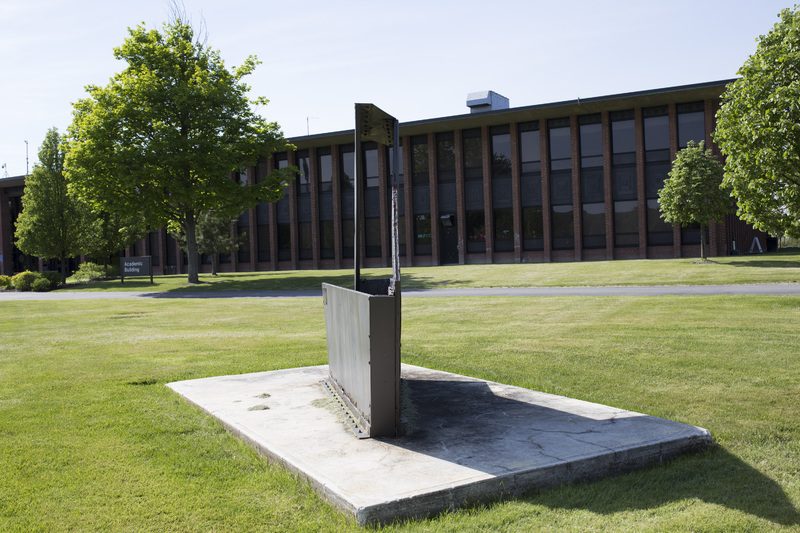 Photograph of Untitled Sculpture - AO-00103-007.jpg