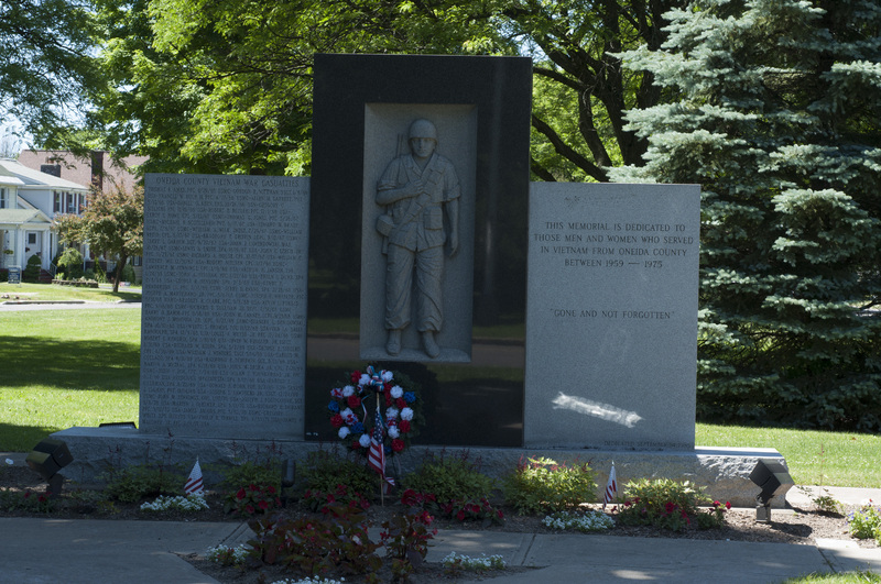 Photograph of Vietnam Memorial - AO-00132-001.jpg
