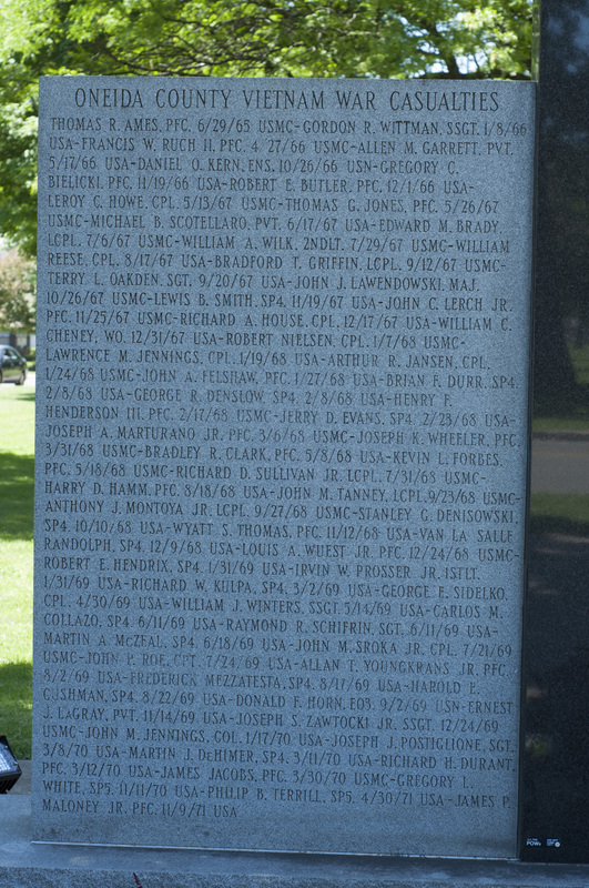 Photograph of Vietnam Memorial - AO-00132-005.jpg
