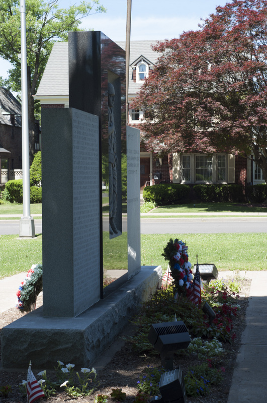 Photograph of Vietnam Memorial - AO-00132-008.jpg