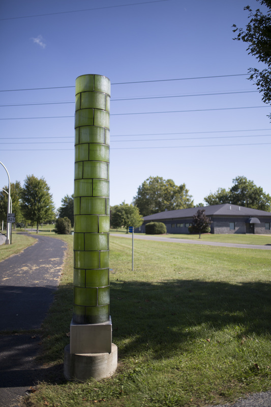 Photograph of Green Light Column - AO-00164-016.jpg