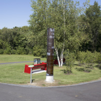 Photograph of Amber Light Column - AO-00009-001.jpg