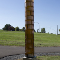 Photograph of Amber Light Column - AO-00009-008.jpg
